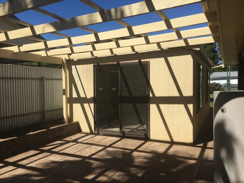 15 Haseldene Drive, Christie Downs SA 5164