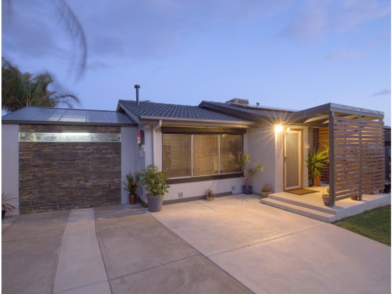 29 Gayundah Crescent, O’sullivan Beach SA 5166