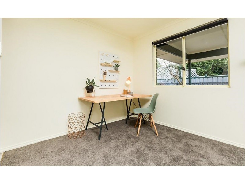 4 Middlebrook Court, Woodcroft SA 5162