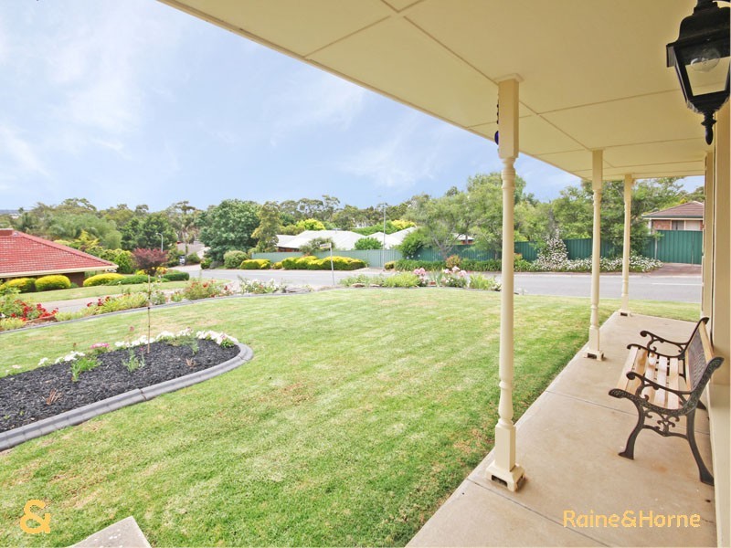 16 Dressage Avenue, Woodcroft SA 5162