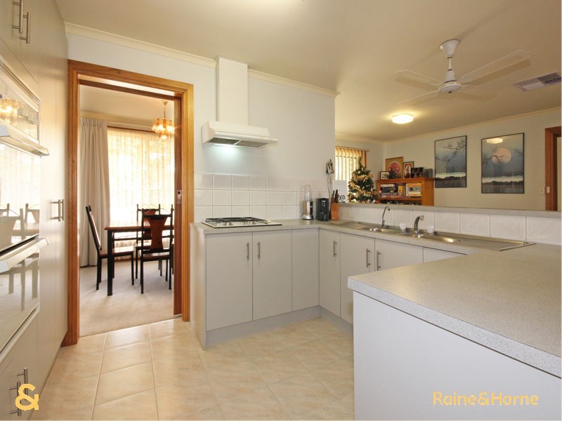 16 Dressage Avenue, Woodcroft SA 5162