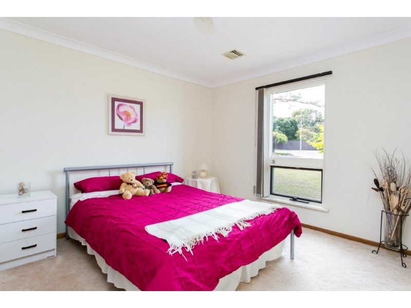 4 Fox Avenue, Christies Beach SA 5165