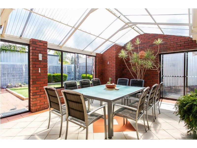 4 Fox Avenue, Christies Beach SA 5165