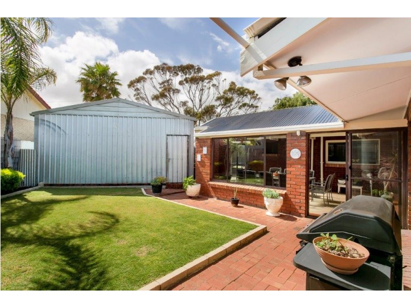 4 Fox Avenue, Christies Beach SA 5165