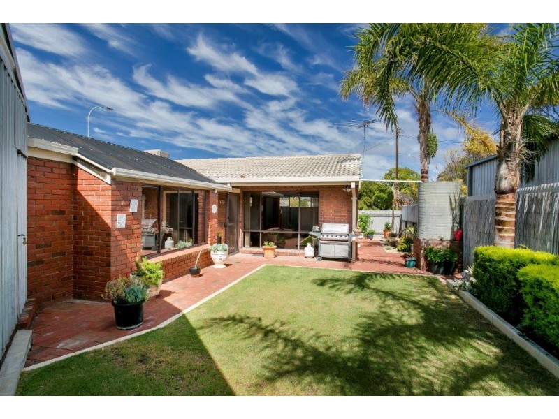 4 Fox Avenue, Christies Beach SA 5165