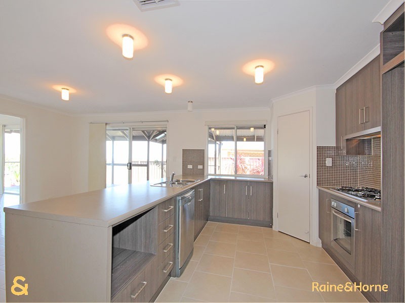 6 Auldstone Place, Huntfield Heights SA 5163