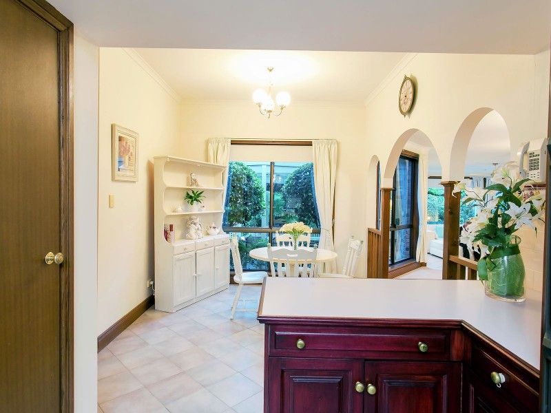 11 Equestrian Drive, Woodcroft SA 5162