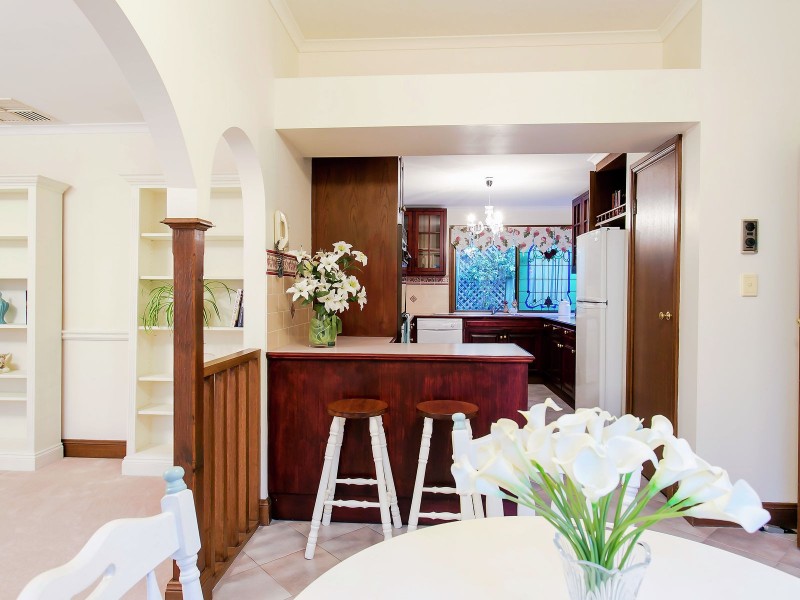 11 Equestrian Drive, Woodcroft SA 5162