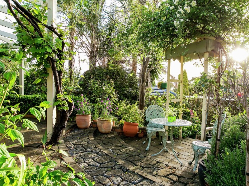 11 Equestrian Drive, Woodcroft SA 5162