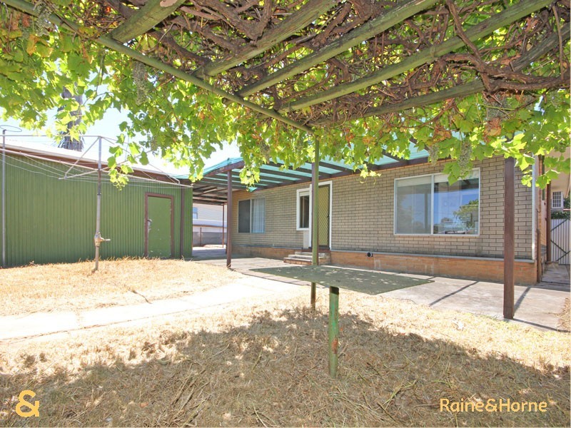 52 Sedunary Road, Morphett Vale SA 5162