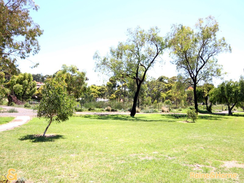 48 Abbott Avenue, Morphett Vale SA 5162