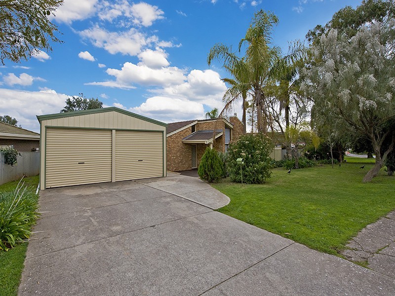 13 Sherebrooke Boulevard, Woodcroft SA 5162