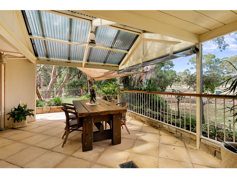 3/24 Golf Course Drive, Woodcroft SA 5162