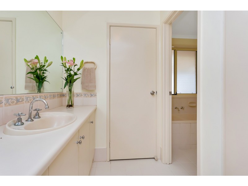 3/24 Golf Course Drive, Woodcroft SA 5162