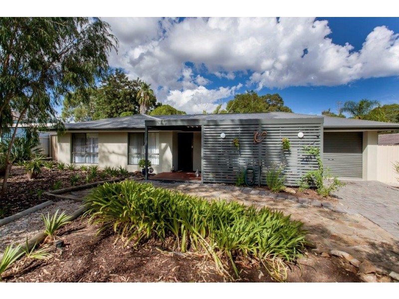 16 Mason Avenue, Happy Valley SA 5159