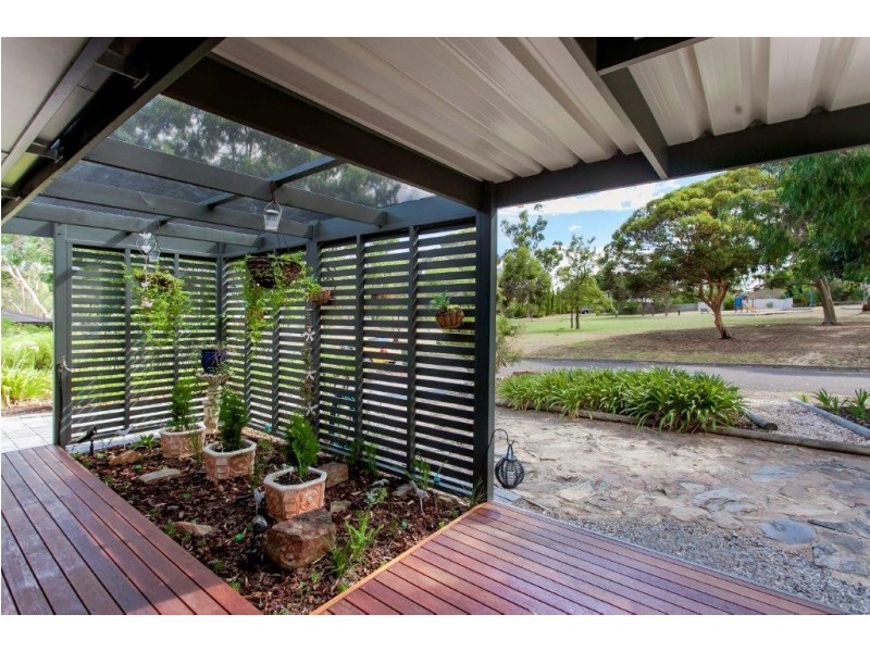 16 Mason Avenue, Happy Valley SA 5159