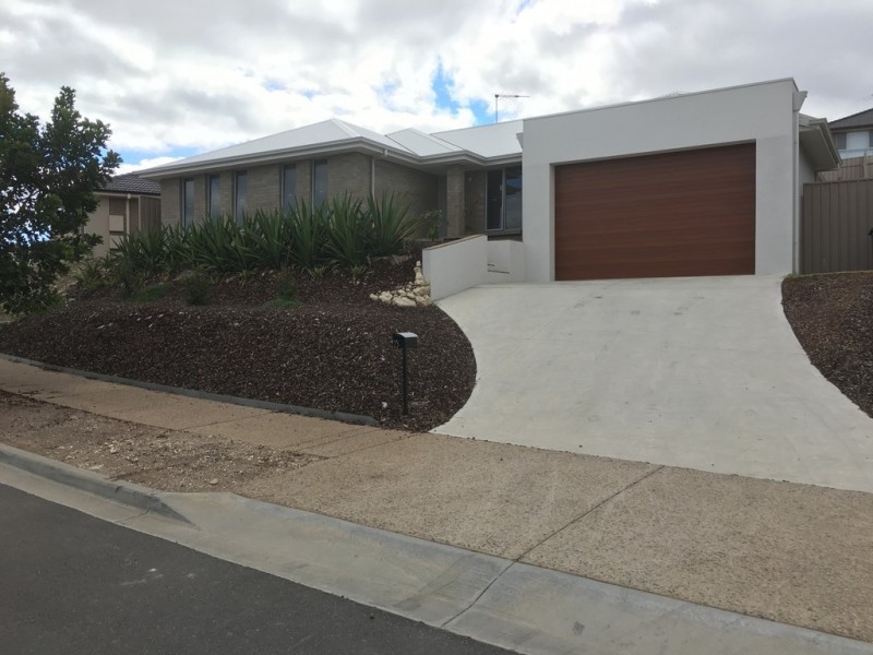 25 Yeltana Avenue, Huntfield Heights SA 5163