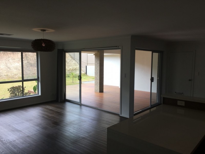 25 Yeltana Avenue, Huntfield Heights SA 5163