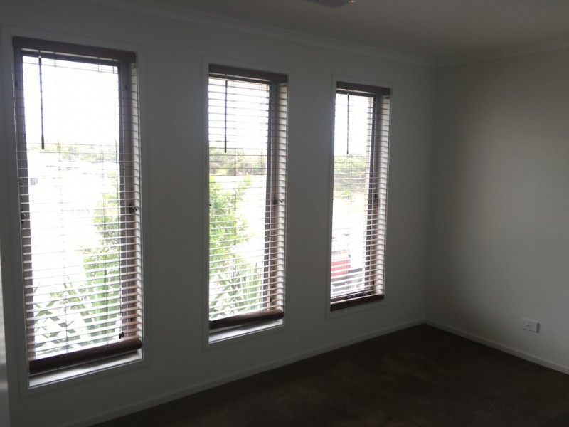 25 Yeltana Avenue, Huntfield Heights SA 5163