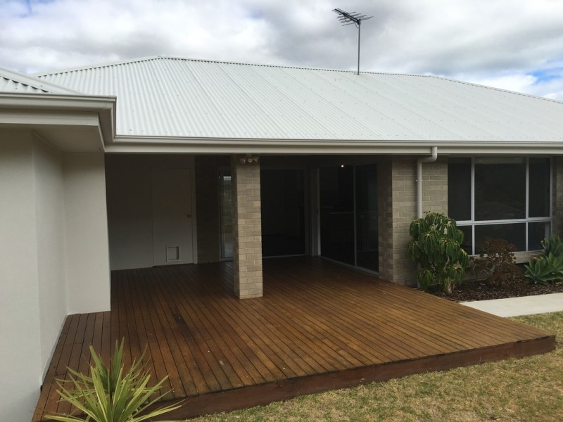 25 Yeltana Avenue, Huntfield Heights SA 5163