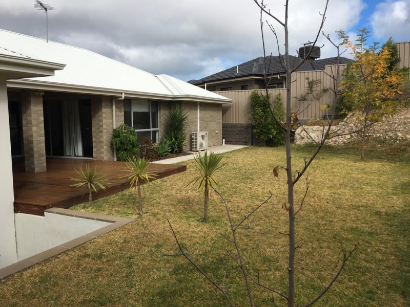 25 Yeltana Avenue, Huntfield Heights SA 5163