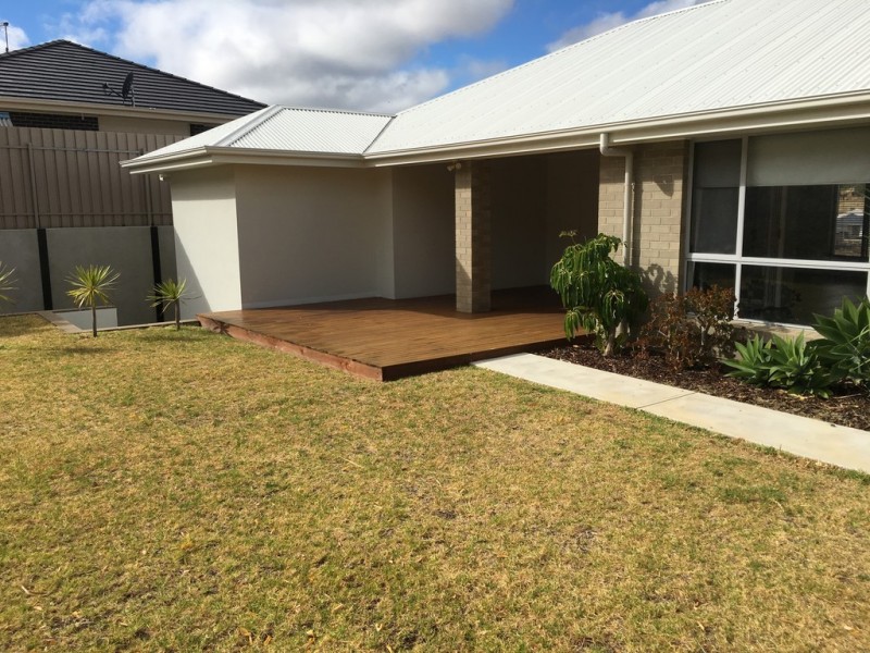 25 Yeltana Avenue, Huntfield Heights SA 5163