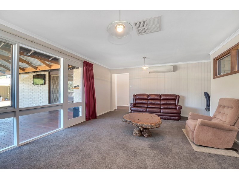 42 Beresford Avenue, Christie Downs SA 5164