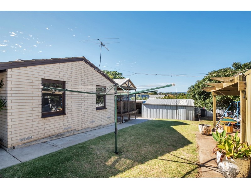 42 Beresford Avenue, Christie Downs SA 5164