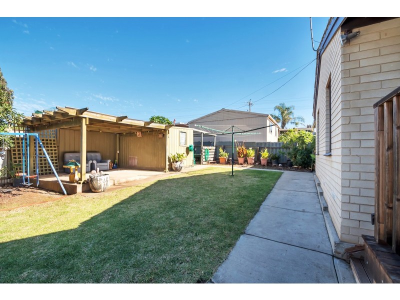 42 Beresford Avenue, Christie Downs SA 5164