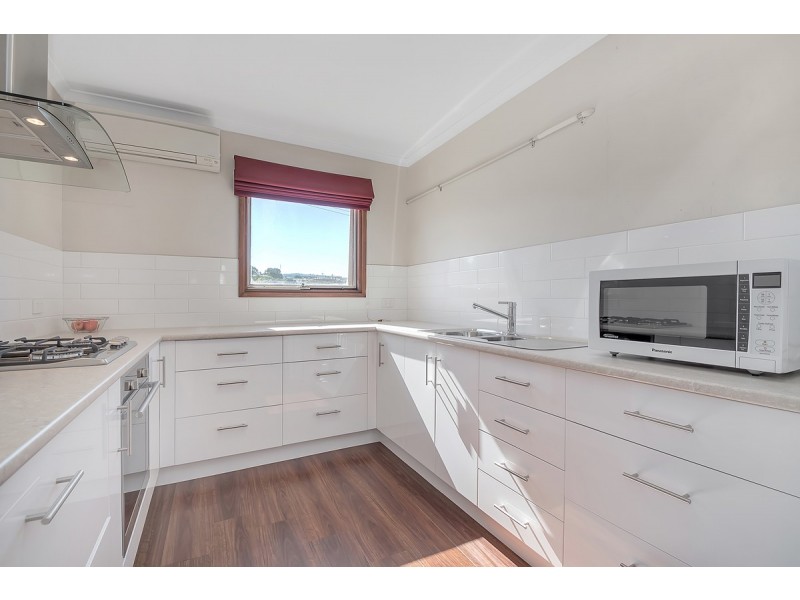 42 Beresford Avenue, Christie Downs SA 5164