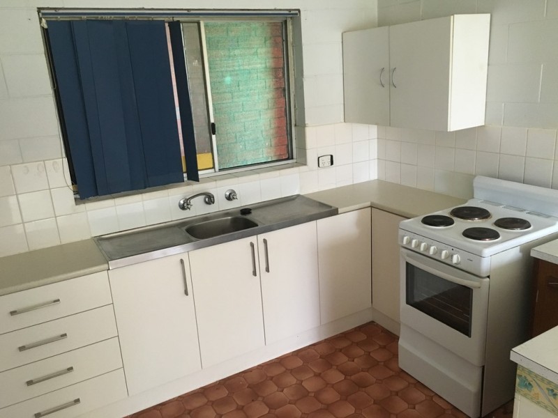 2/2 Sedunary Ave, Morphett Vale SA 5162