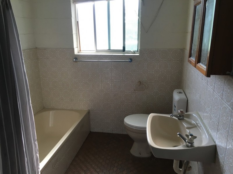 2/2 Sedunary Ave, Morphett Vale SA 5162