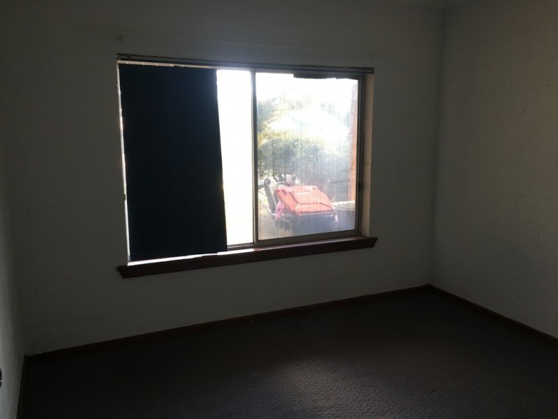 2/2 Sedunary Ave, Morphett Vale SA 5162