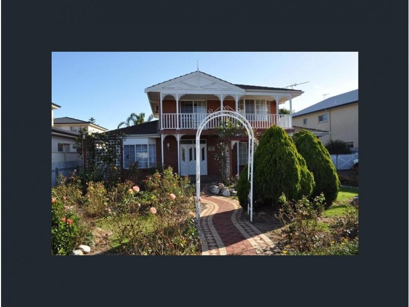 2 Hamilton Road, Aldinga Beach SA 5173