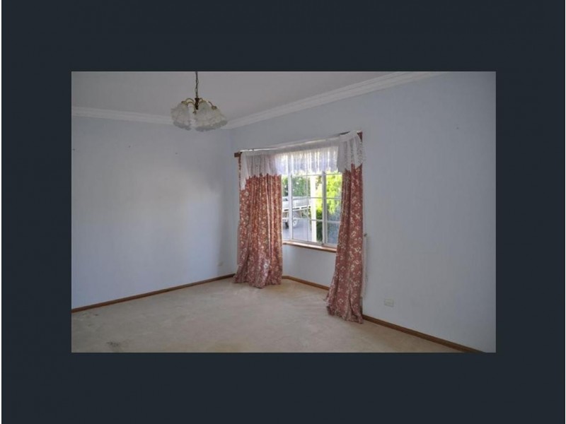 2 Hamilton Road, Aldinga Beach SA 5173