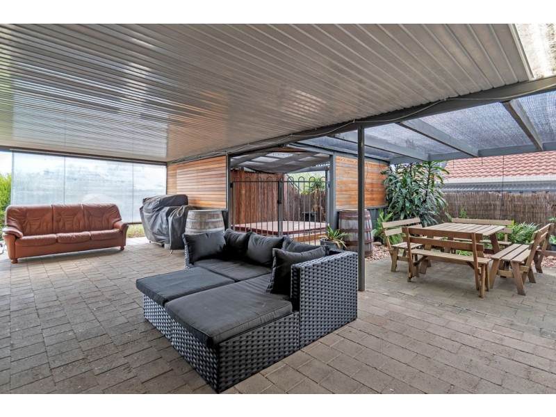 7 Hopkins Court, Woodcroft SA 5162