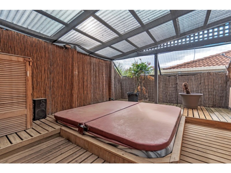 7 Hopkins Court, Woodcroft SA 5162