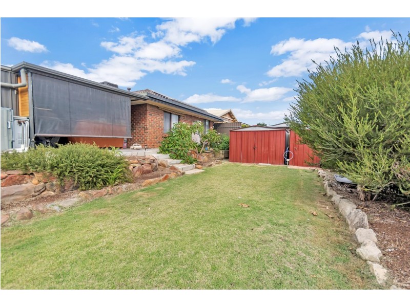 7 Hopkins Court, Woodcroft SA 5162