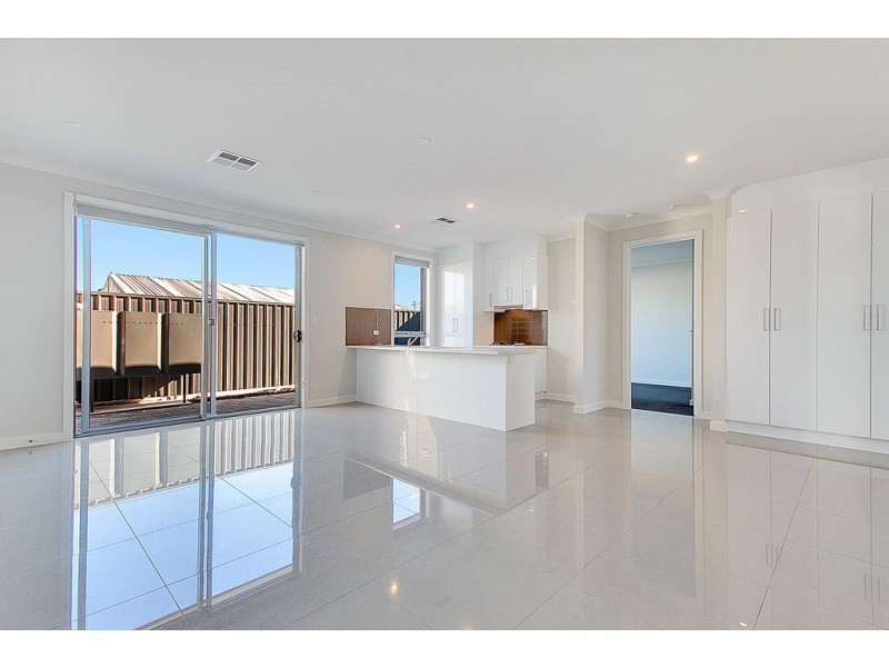 2/32 Clovelly Avenue, Christies Beach SA 5165