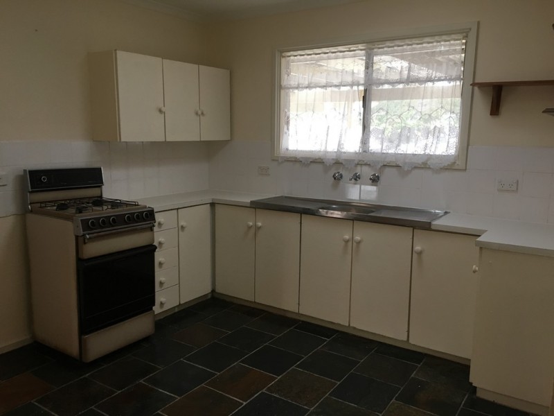 8 Oxley Court, Hackham SA 5163