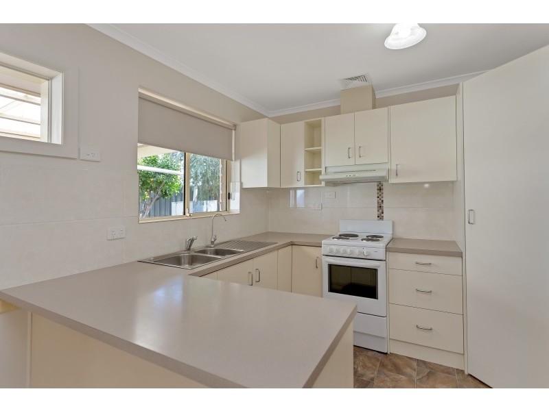 15 Henry Court, Morphett Vale SA 5162