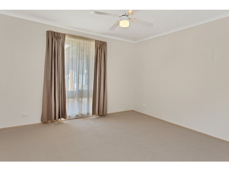 15 Henry Court, Morphett Vale SA 5162