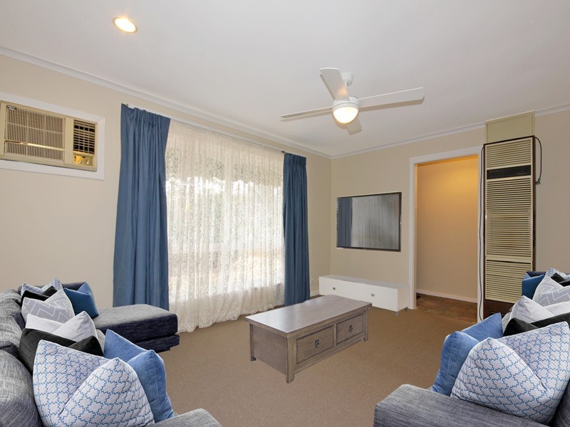 7 Greenloop Crescent, Huntfield Heights SA 5163