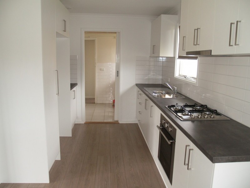 32 Helsinki Road, Hackham West SA 5163