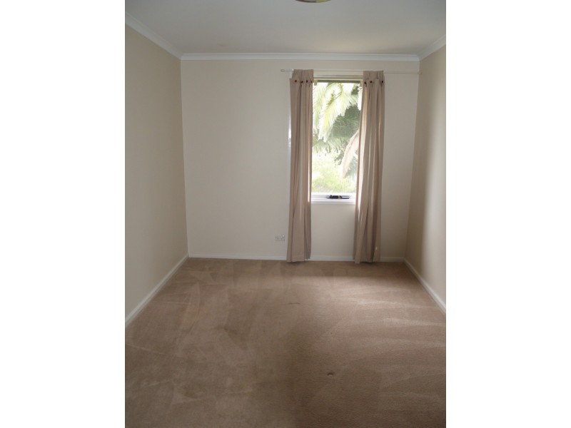 32 Helsinki Road, Hackham West SA 5163