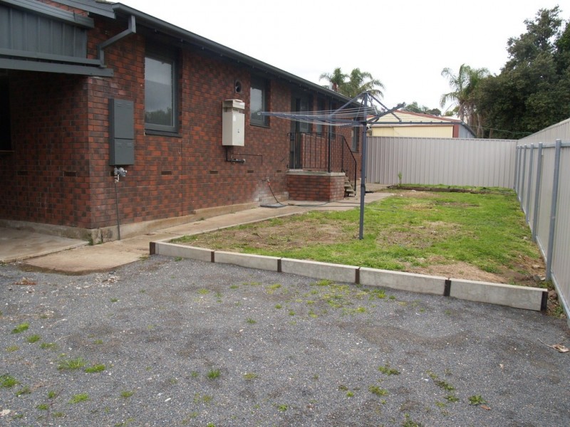 32 Helsinki Road, Hackham West SA 5163