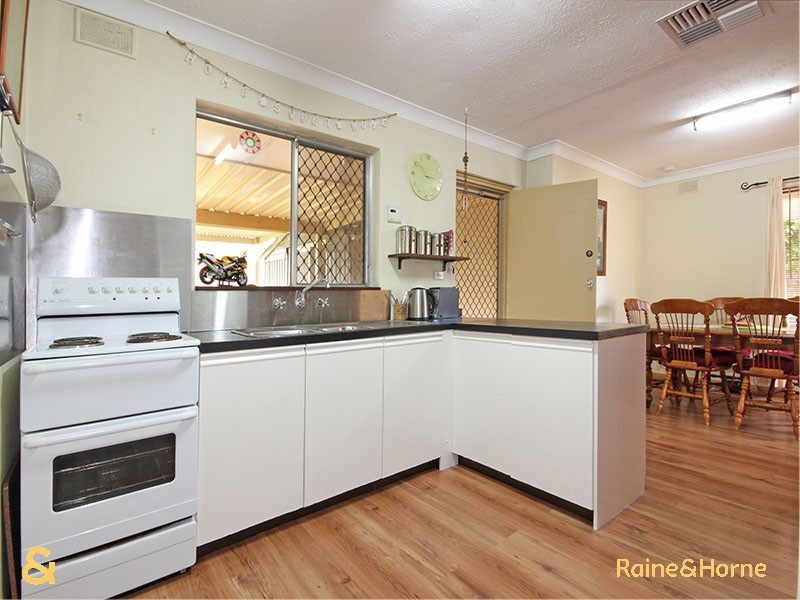 20 Paterson Drive, Hackham SA 5163