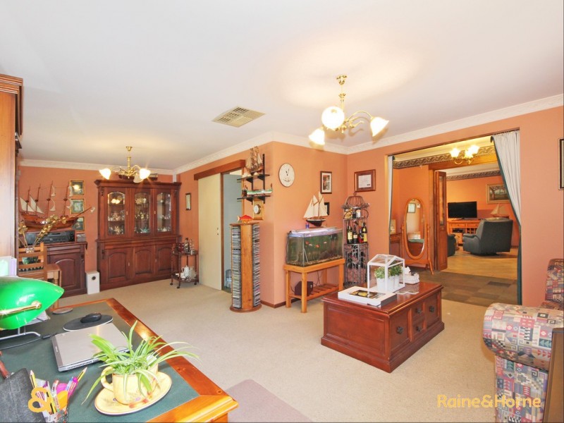 3 Angas Walk, Woodcroft SA 5162