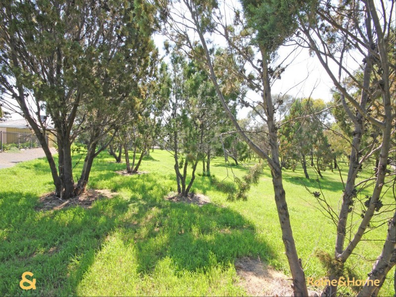 3 Angas Walk, Woodcroft SA 5162