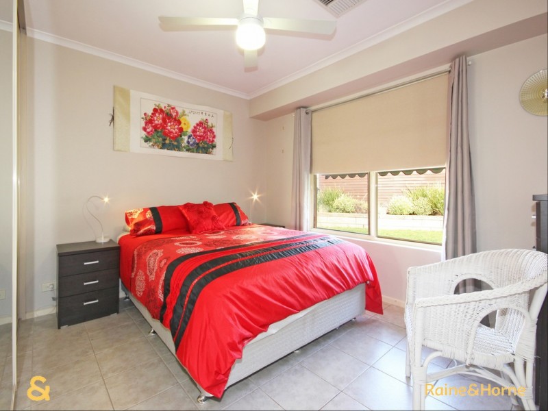 12 Kentwood Road, Morphett Vale SA 5162